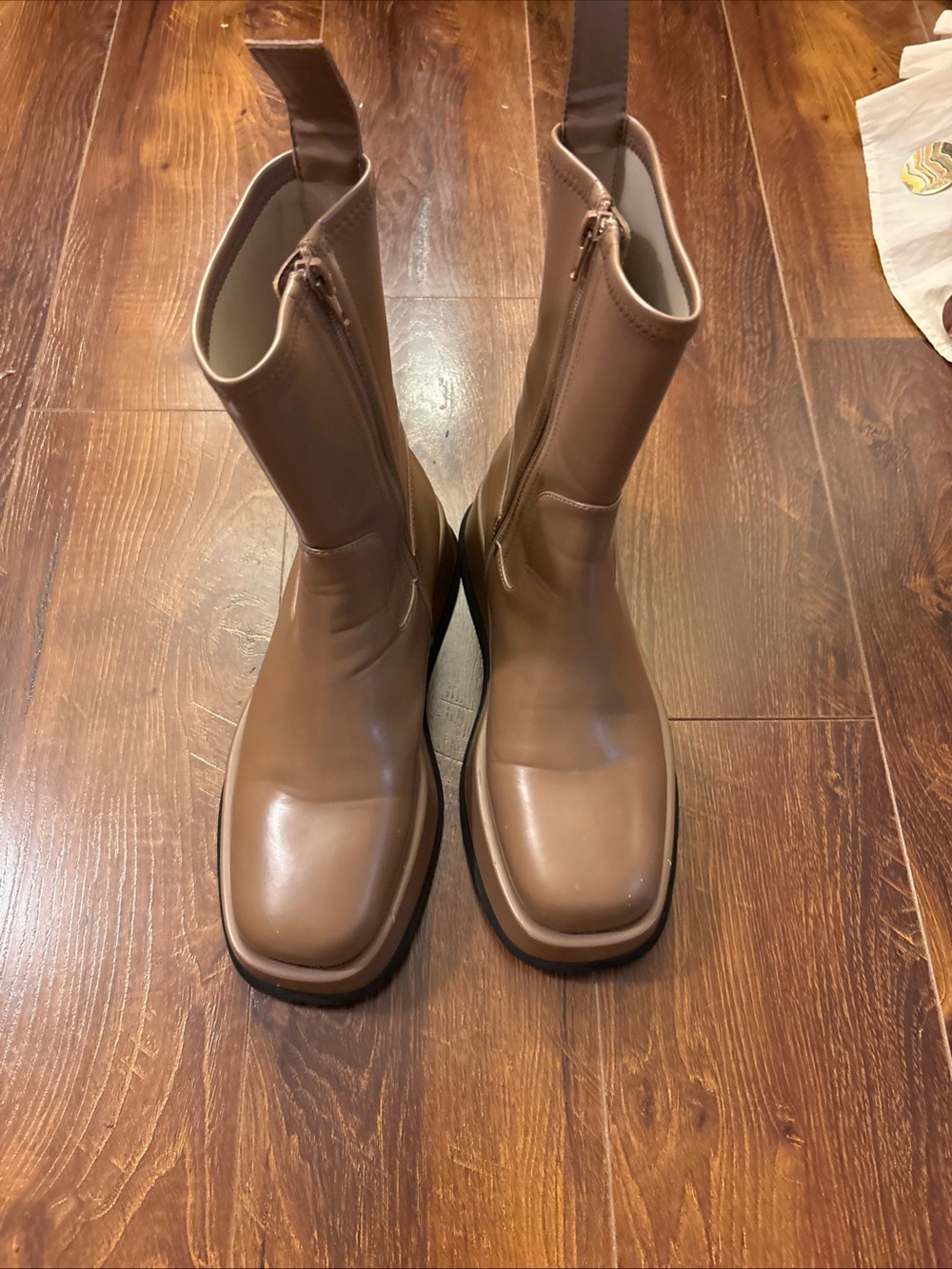 Jeffrey Campbell Women's Beige Faux Leather Ankle Bootie Zip Round Toe Size 5.5